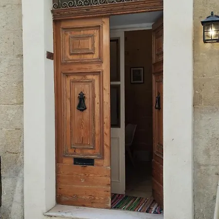 Tatil Evi No. 101 In *